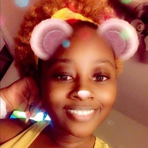 Meet your Posher, Mekayla